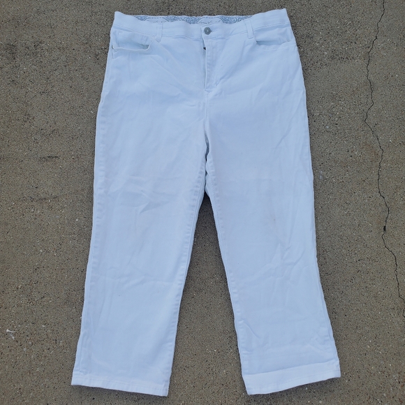 Gloria Vanderbilt White Missy Jeans sz 14 - Picture 3 of 9